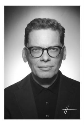 Portrait Pascal Beausse-Studio-harcourt.jpg
